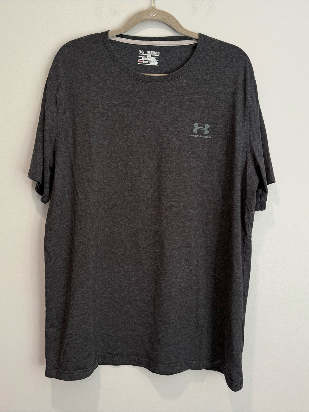 Men’s Under Armour Dark Grey T-Shirt